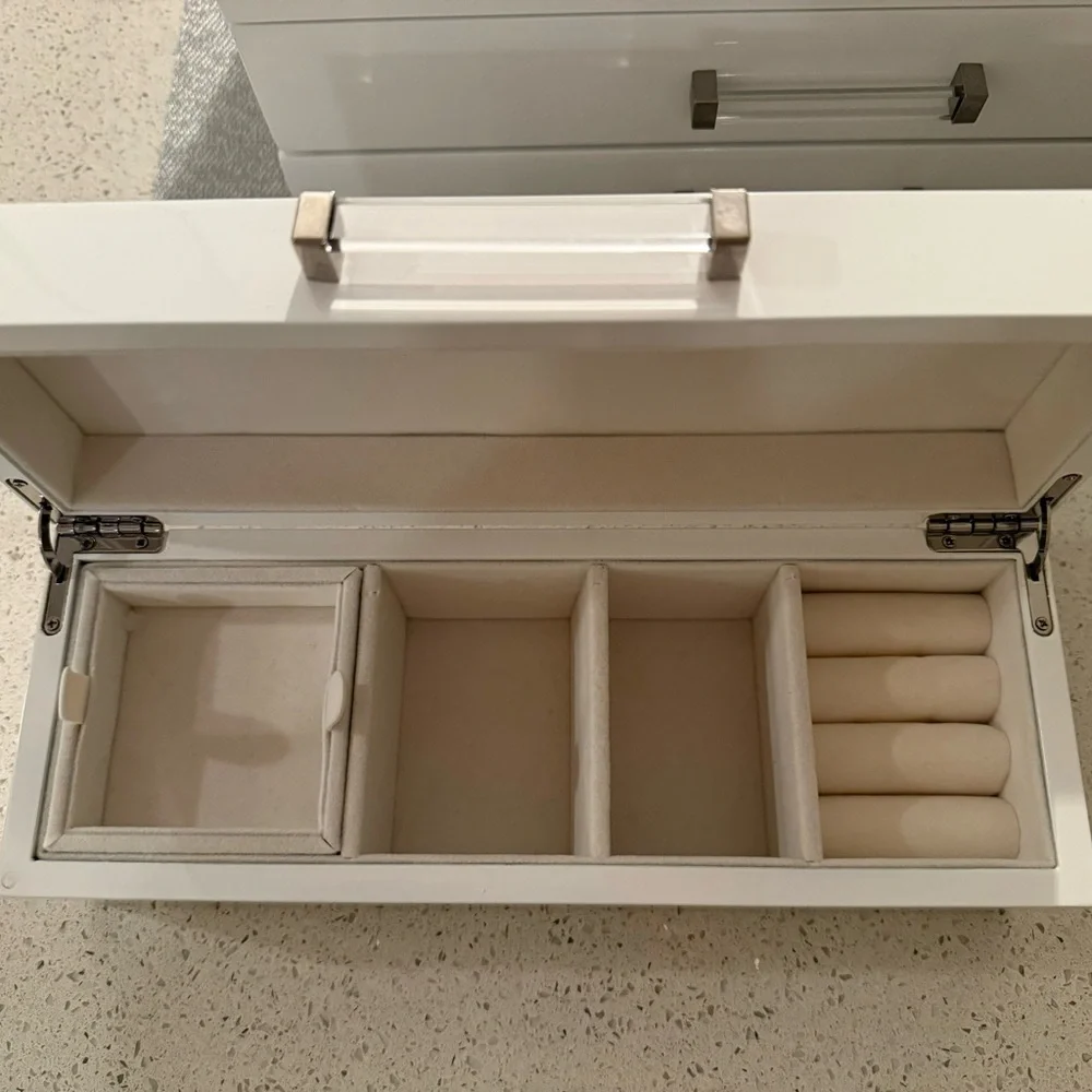 Elegant White Jewelry Box with Lock